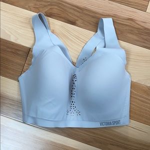 32DDD VS sports bra